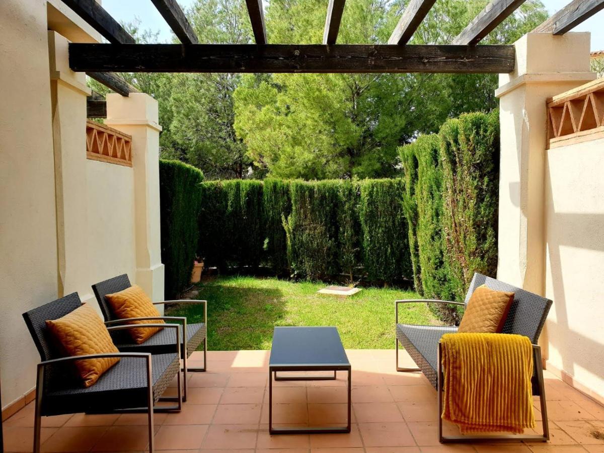 Adosado Los Olivos, Sierra Cortina ฟีเนสตรัต ภายนอก รูปภาพ